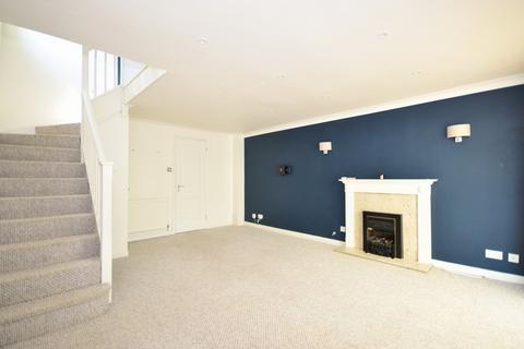 3 bedroom end of terrace house to rent, The Mews Fitzalan Road BN18