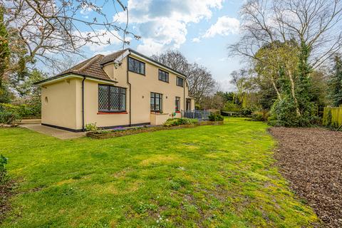 4 bedroom detached house for sale, Rayleigh Downs Road, Rayleigh, SS6