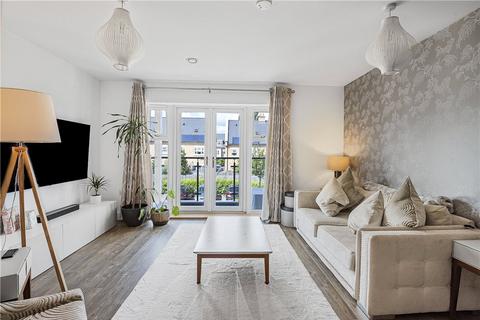 2 bedroom apartment for sale, Roper Crescent, Sunbury-on-Thames, Surrey, TW16