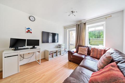 1 bedroom apartment for sale, Enfield Close, Uxbridge, Middlesex