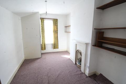 64 Livingstone Road, Thornton Heath, CR7 8JT