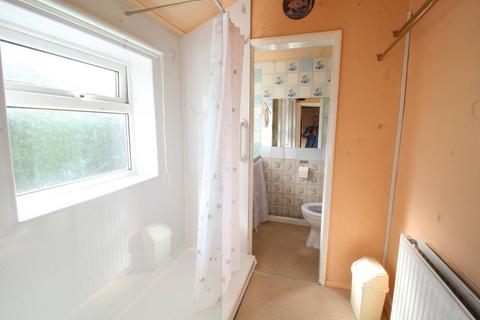 64 Livingstone Road, Thornton Heath, CR7 8JT
