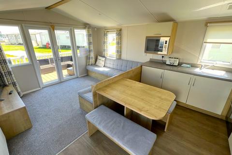 3 bedroom static caravan for sale, New Lydd Road, Camber TN31