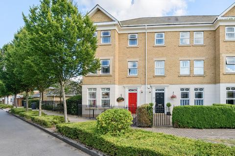 5 bedroom end of terrace house for sale, Swordsmans Road, Deepcut, Camberley, Surrey, GU16