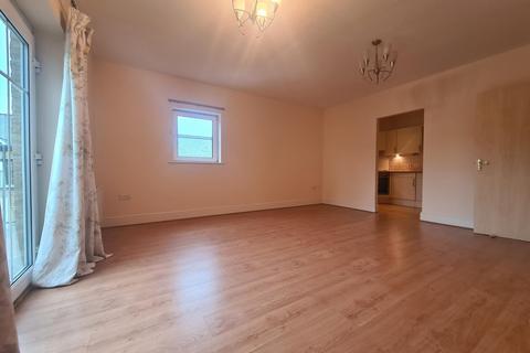 2 bedroom apartment to rent, Spruce Avenue, Lancaster, LA1