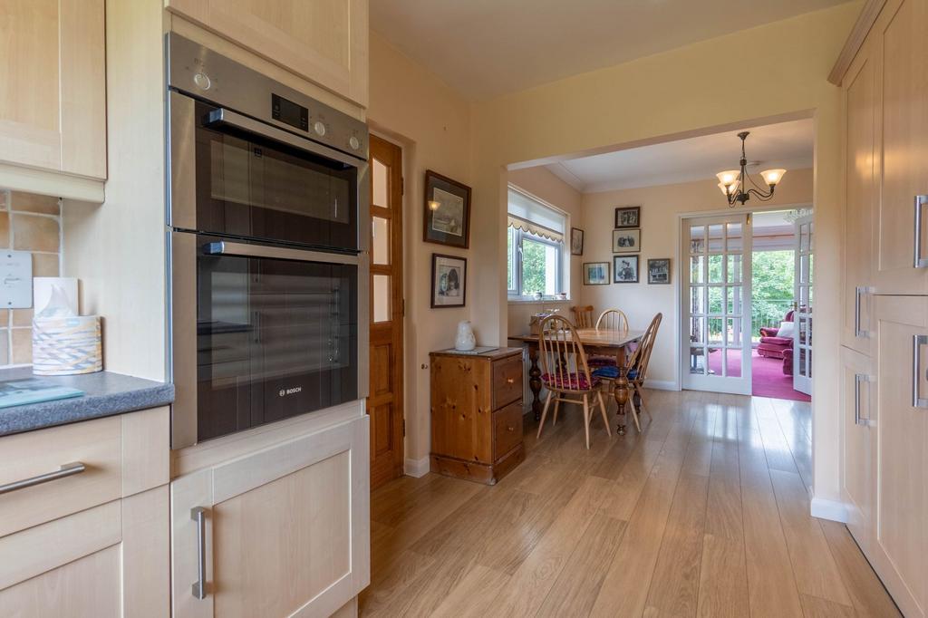 Kitchen diner