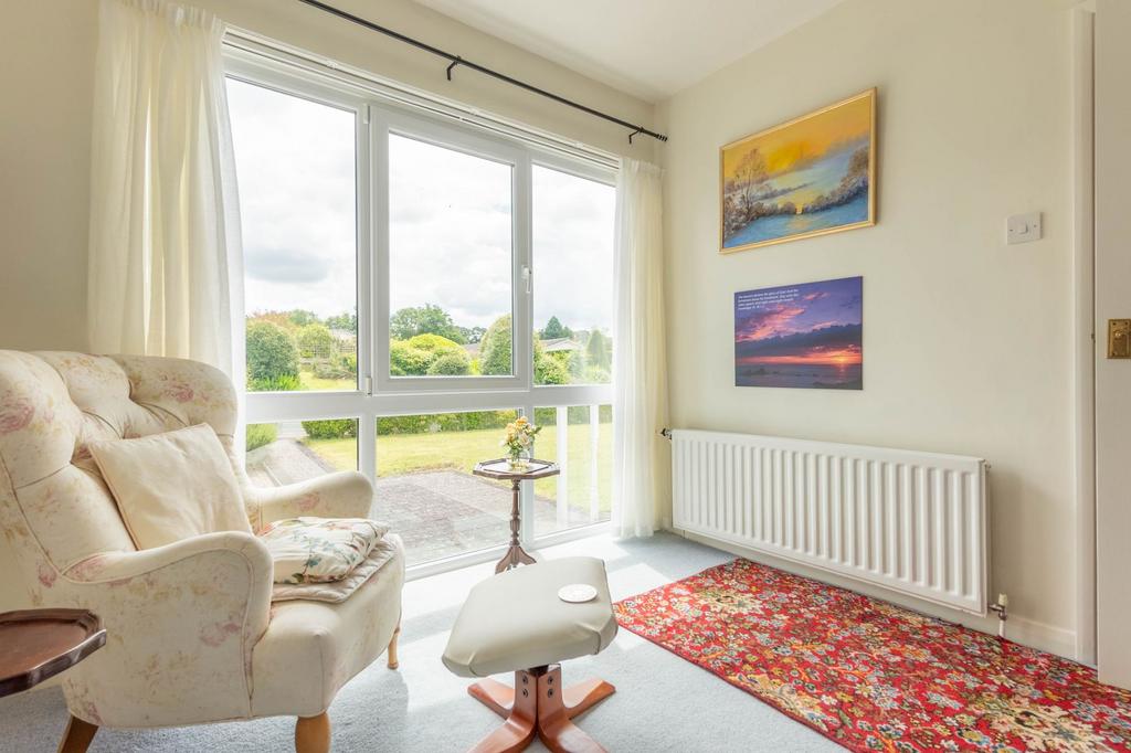Bedroom/sitting room