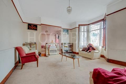 4 bedroom terraced house for sale, St Johns Avenue, London, NW10