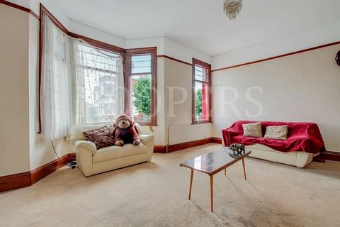 4 bedroom terraced house for sale, St Johns Avenue, London, NW10