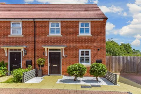 3 bedroom end of terrace house for sale, Grender Way, Aldingbourne, Chichester, West Sussex