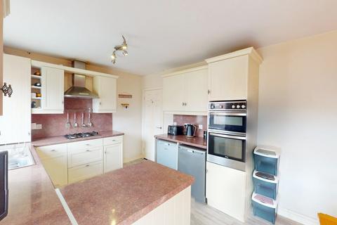 2 bedroom semi-detached house for sale, St. Georges Avenue, Westhoughton, BL5