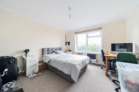 38 Berkeley Close, Polygon, Southampton, SO15 2TR