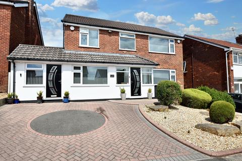 4 bedroom detached house for sale, Sunny Bank Road, Unsworth. Bury BL9