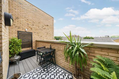 2 bedroom apartment for sale, Benhill Road, Camberwell