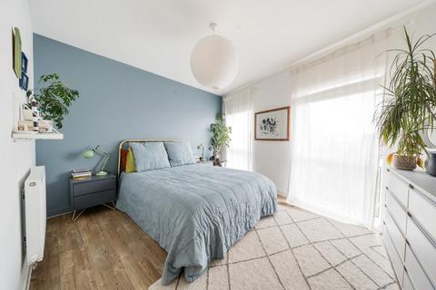 2 bedroom apartment for sale, Benhill Road, Camberwell