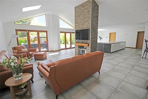 Chatswood The Hyde, Purton, Swindon, SN5 4EA