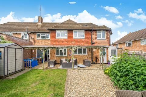 4 bedroom semi-detached house for sale, Sole Farm Avenue, Great Bookham, KT23