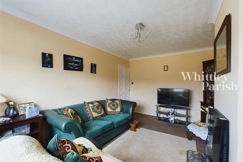 2 bedroom semi-detached bungalow for sale, High Road, Wortwell