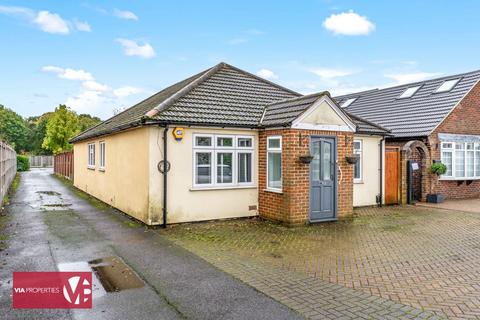 3 bedroom bungalow for sale, Honey Lane, Waltham Abbey EN9