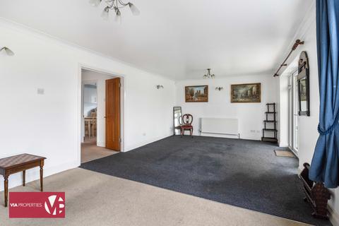 3 bedroom bungalow for sale, Honey Lane, Waltham Abbey EN9