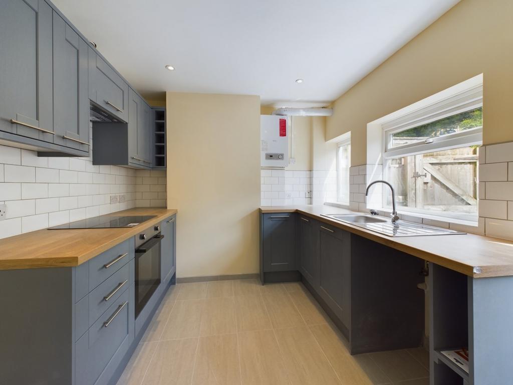 Kitchen (2)