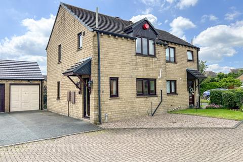 3 bedroom semi-detached house for sale, Lavender Court, Huddersfield HD4