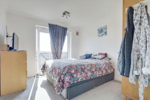 2 bedroom apartment for sale, Retort Close, Southend-on-sea, SS1