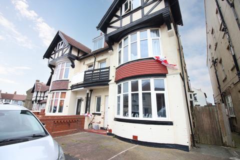 20 Cliff Place, Bispham, Blackpool, FY2 9JT