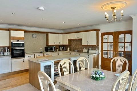 3 bedroom detached house for sale, Llys Yr Onnen, Ffairfach, Llandeilo, Carmarthenshire.