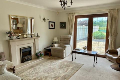 3 bedroom detached house for sale, Llys Yr Onnen, Ffairfach, Llandeilo, Carmarthenshire.