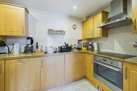 2 bedroom flat for sale, Black Diamond Park, Chester, CH1