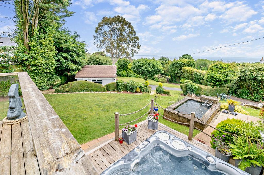 Hot Tub Aspect