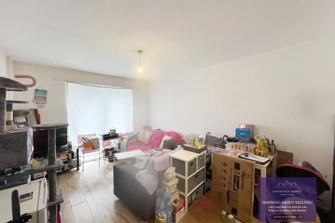 23, Redcourt Athlone Grove, Leeds, LS12 1SY