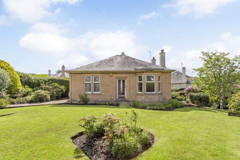 3 bedroom detached bungalow for sale, 5 Strachan Gardens, Edinburgh. EH4 3RY