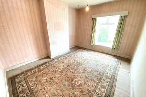 88 Grains Road, Shaw, Oldham, OL2 8JF