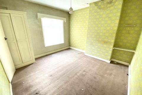 88 Grains Road, Shaw, Oldham, OL2 8JF