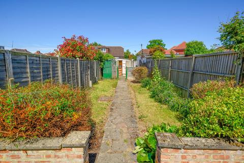 2 bedroom terraced house for sale, Carlton Road, Walton-on-Thames, KT12