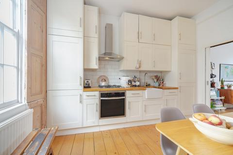 2 bedroom flat for sale, St Pauls Crescent, London