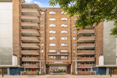 3 bedroom flat for sale, Park View House, Goldington Street, London