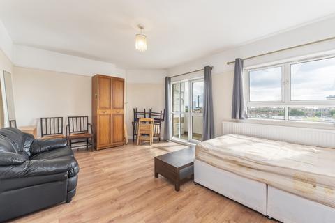 3 bedroom flat for sale, Park View House, Goldington Street, London