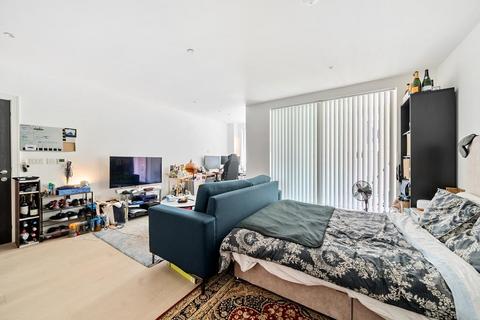 Studio for sale, Brondesbury Park,  London,  NW6