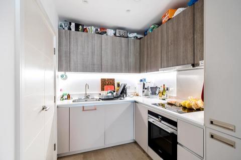 Studio for sale, Brondesbury Park,  London,  NW6