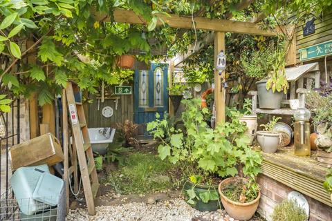 36 Glenham Road, Thame, OX9 3WD