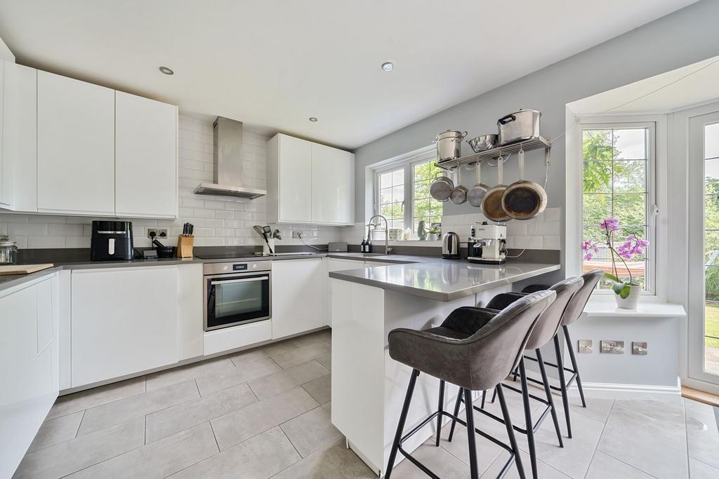 Kitchen/ dining room