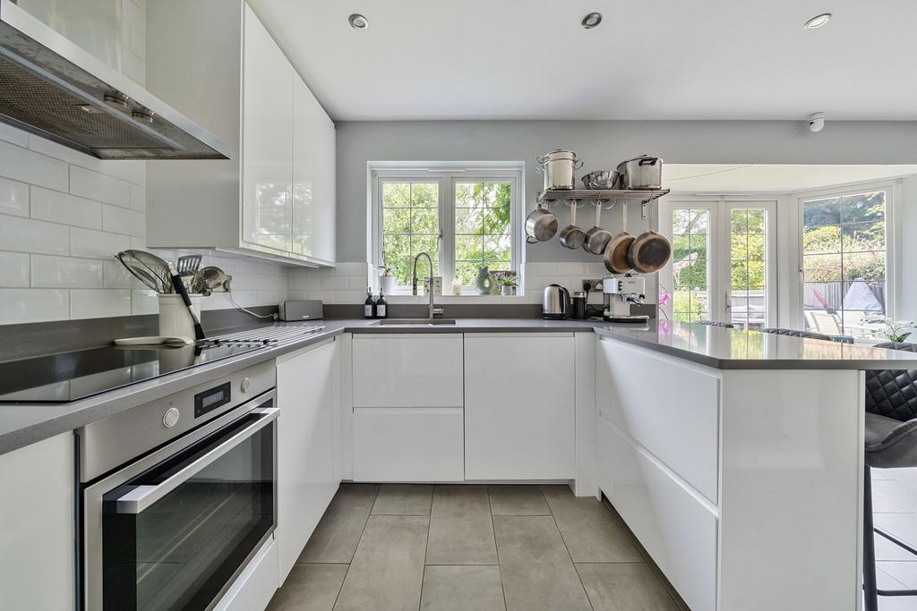 Kitchen/ dining room