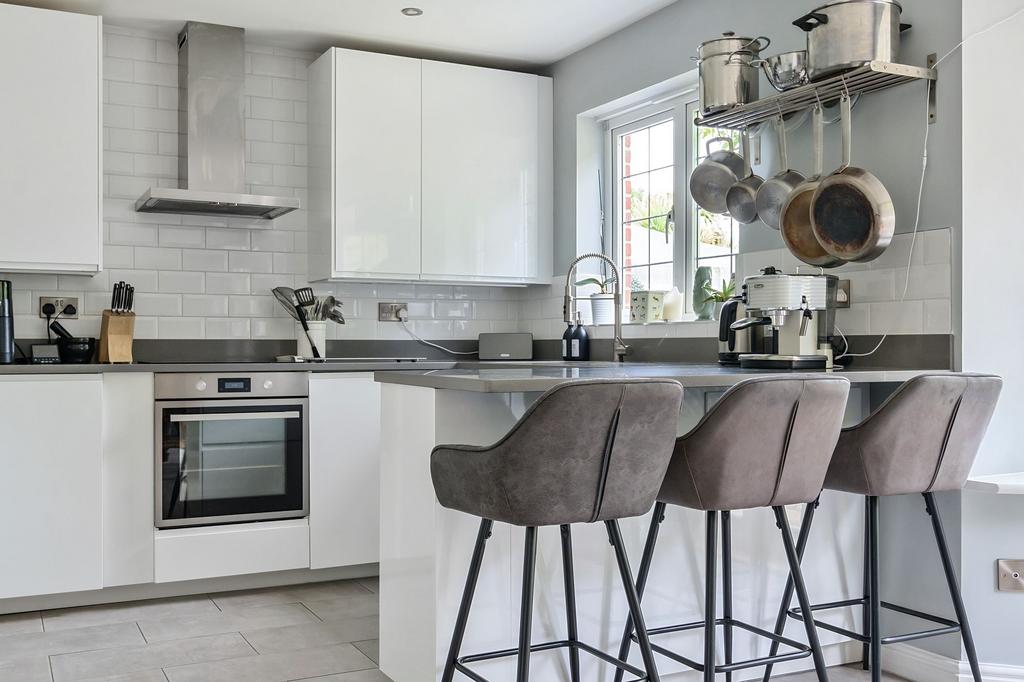 Kitchen/ dining room