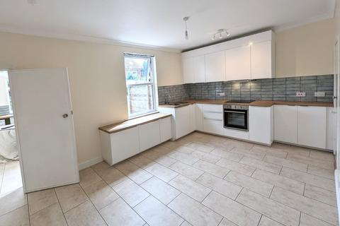 2 bedroom semi-detached house to rent, Eckington, Sheffield S21