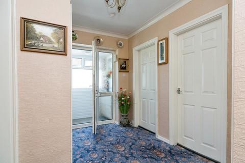 2 bedroom detached bungalow for sale, Lon Y Gaer, Conwy LL31
