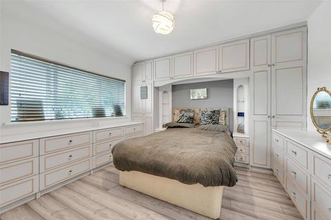 21 Cloudesley Road, Erith, DA8 2DA