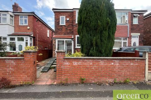 3 bedroom detached house to rent, Ansdell Drive, Tameside M43